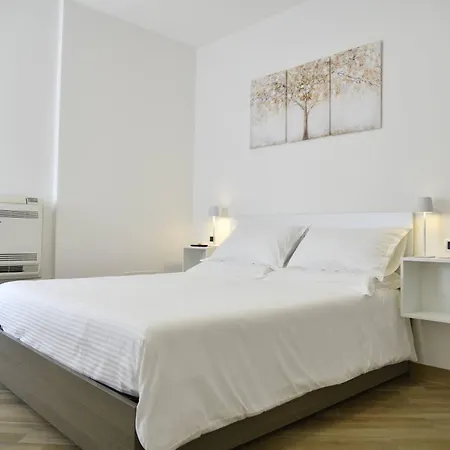 Casetta Tra Laghi E Montagne Cesana Brianza